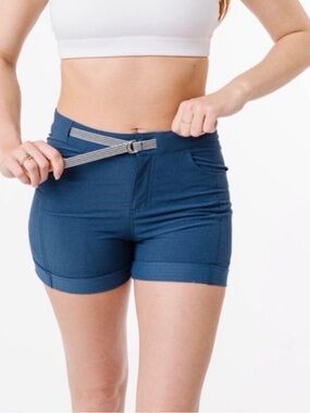 NWT Zyia Active Navy Not Just a Trail Short - Large  Hiking Active Cuffed Belt